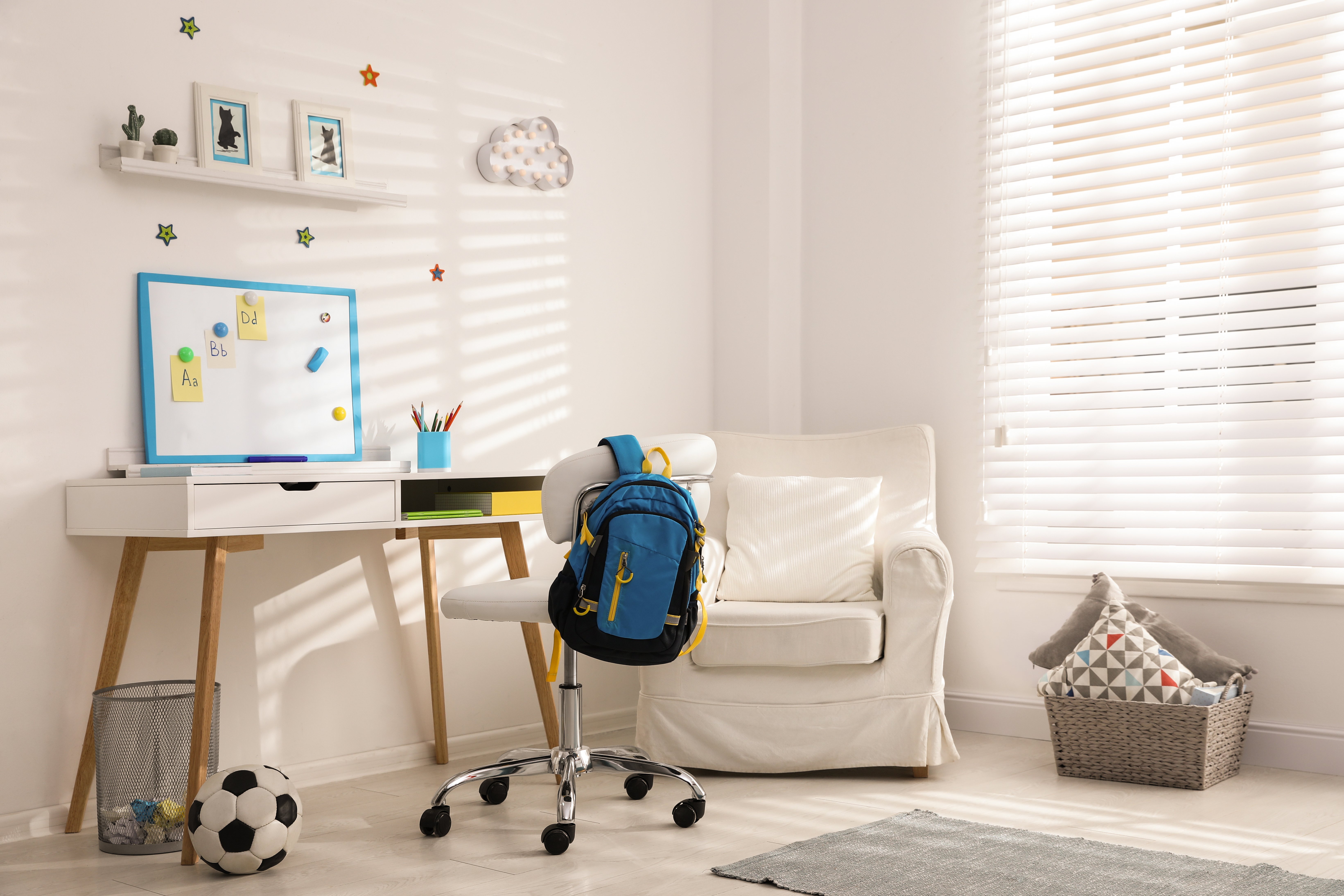 kids room with desk and chair