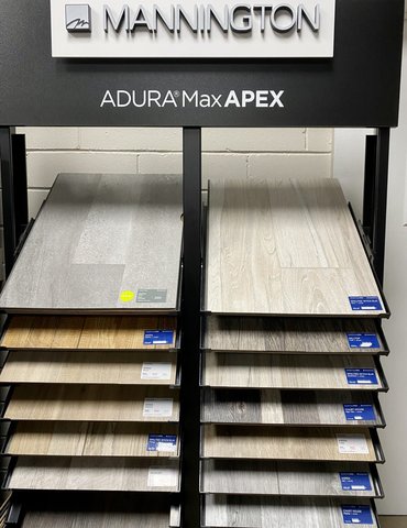 Midway-Carpet-Mannington-Adura-Display